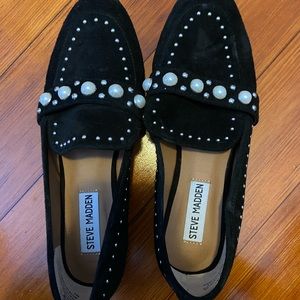 Black pearled flats
